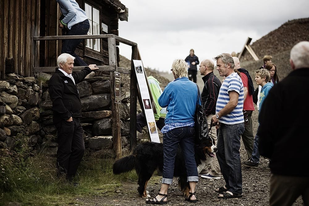 Guided tour. Photo: Tom Gustavsen