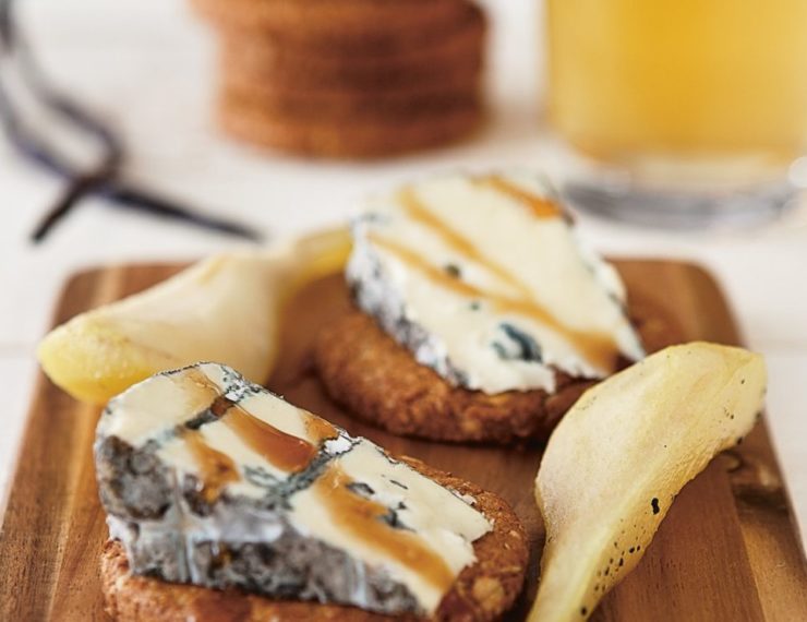 Fjellblå på havrekjeks Fjellblå på havrekjeks