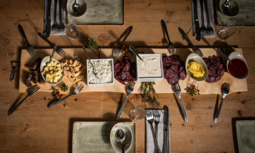 Lokalmat på Kaffestuggu. Foto: Frontal Media