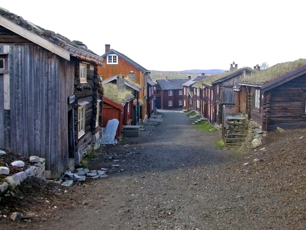 Sleggveien på Røros. Foto: Einar Aasen, 2005 Sleggveien på Røros. Foto: Einar Aasen, 2005