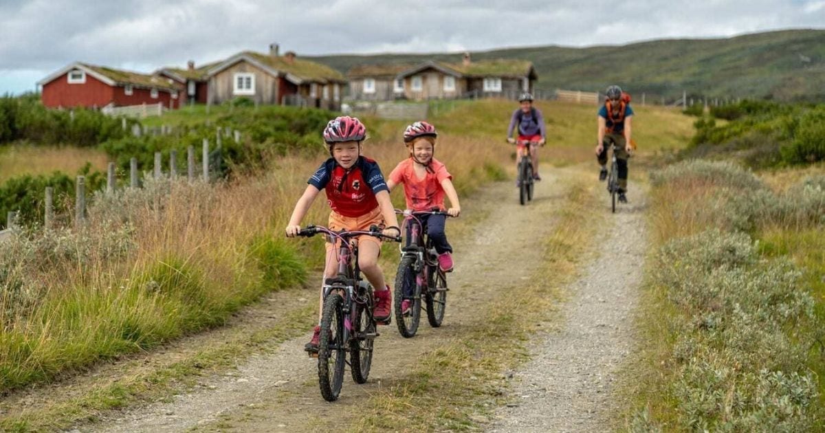 Til seters på sykkel i sommer.